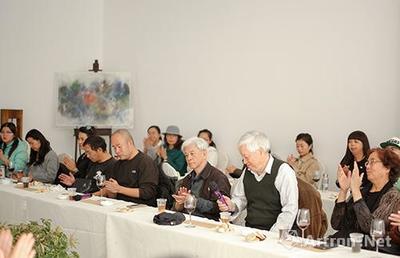 “印象真情”两个台湾艺术家眼中的云南作品展艺术创作研讨会